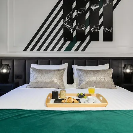 Dezign Superior & Konukevi