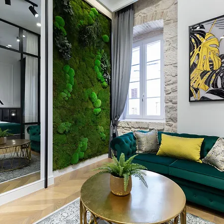 Konukevi Dezign Superior & Zadar