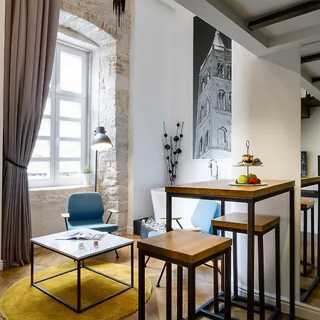 Konukevi Dezign Superior & Zadar