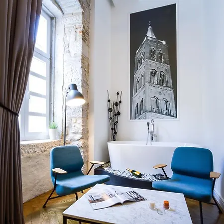 Guest house Dezign Superior &