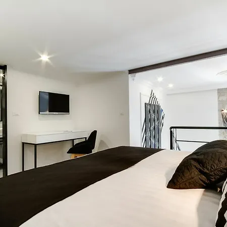Guest house Dezign Superior &
