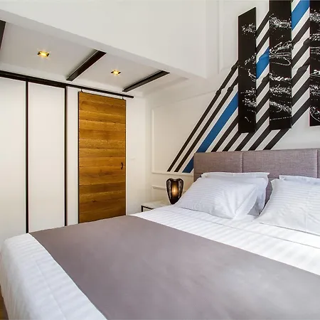 Dezign Superior Apartments&rooms Gasthof Zadar