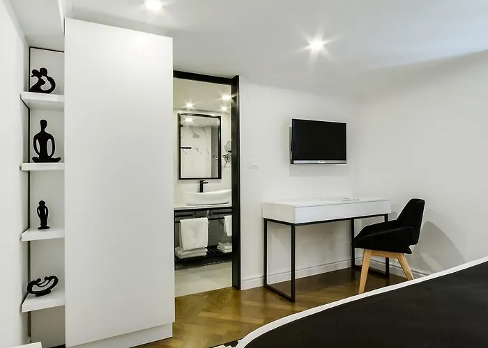 Гостевой дом Dezign Superior &